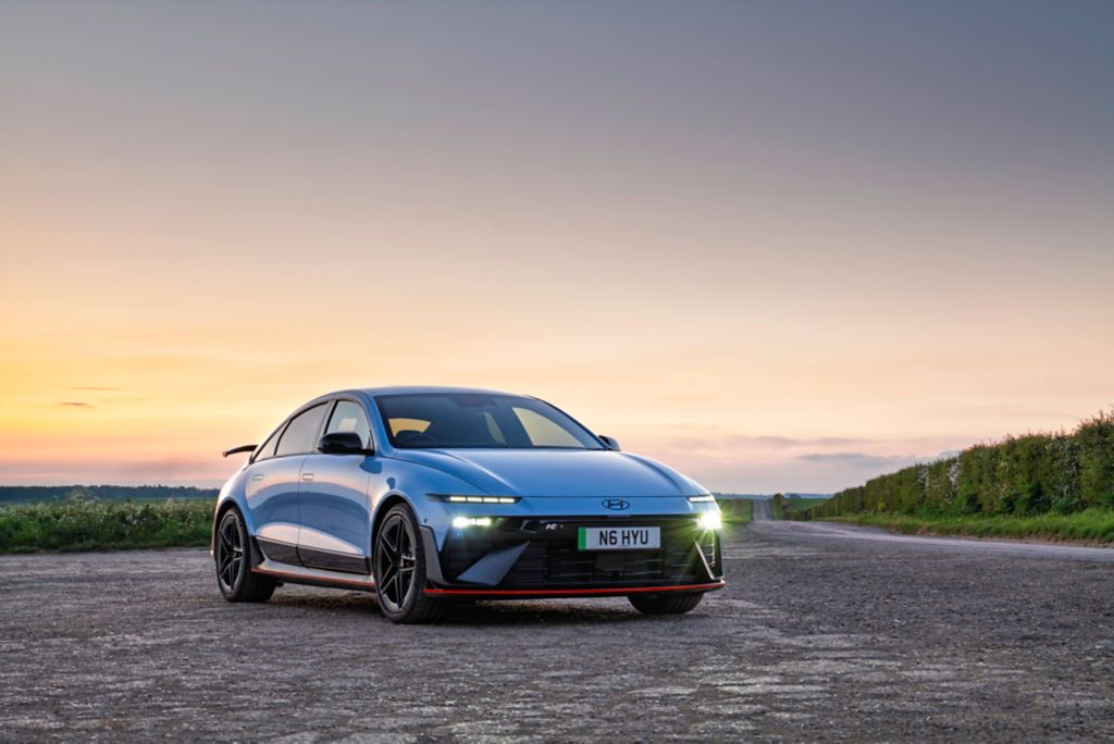 Hyundai Ioniq 6 N drive static front