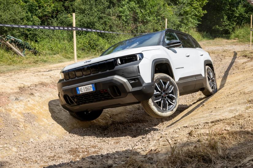 I’ve always fancied a Jeep Avenger but driving the new Compass 4XE has changed all that