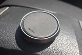 This tiny, distraction-free gadget made me feel safer behind the wheel
