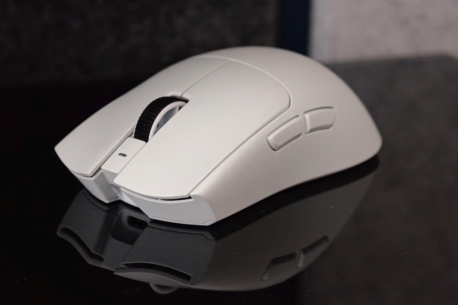 The Razer Viper V4 Pro is my equal parts high performance, no-nonsense gaming mouse of choice The Razer Viper V4 Pro is my equal parts high performance, no-nonsense gaming mouse of choice