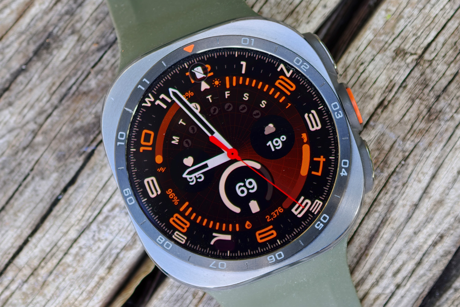 Samsung Galaxy Watch Ultra 2 review front