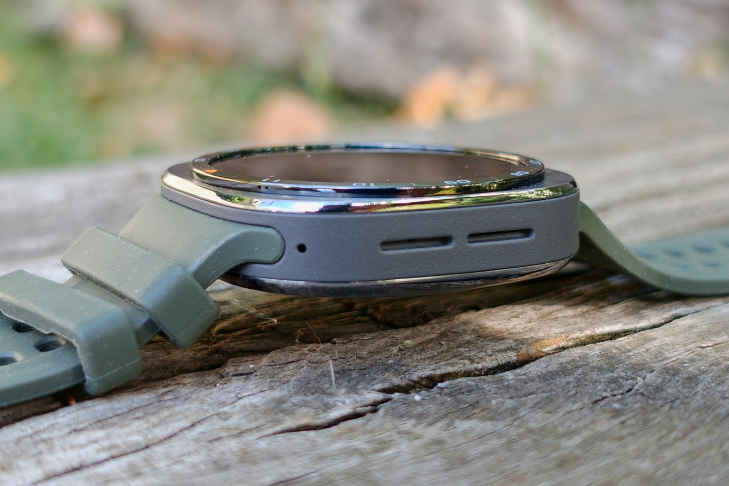 Samsung Galaxy Watch Ultra 2 review speaker