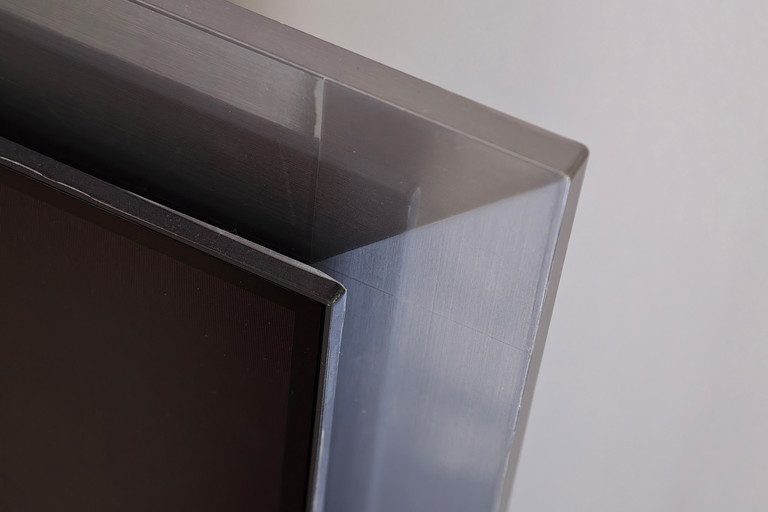 Samsung S99H OLED TV review frame top