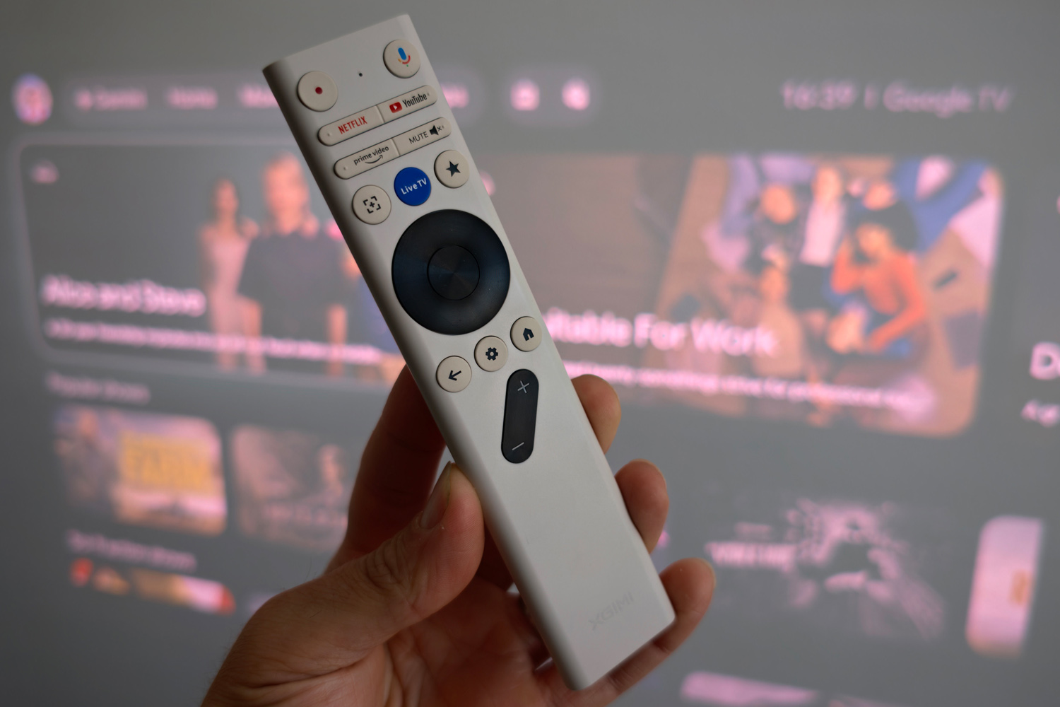 Xgimi Elfin Flip 4K review remote control